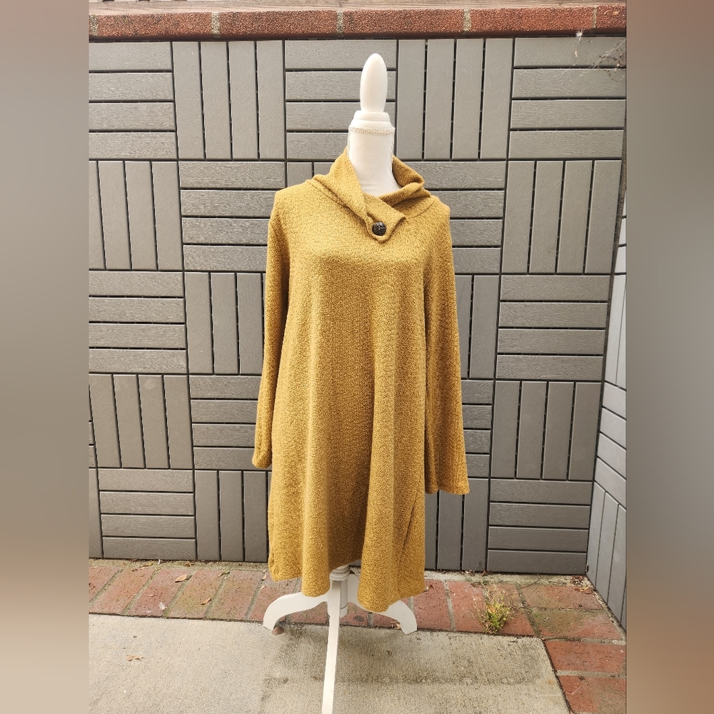 Vasna Knee-length Sweater Dress.  size M